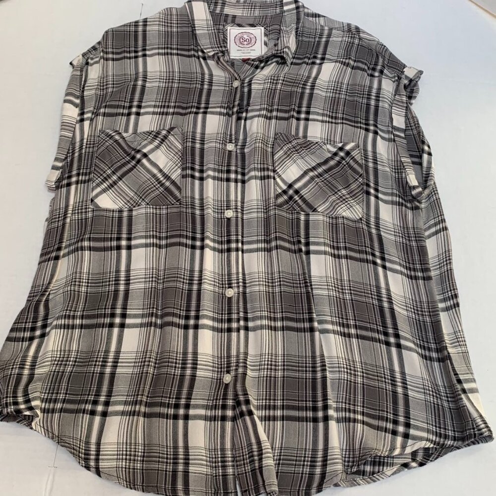 NWT So womens size XL black and white plaid sleeveless button down shirt